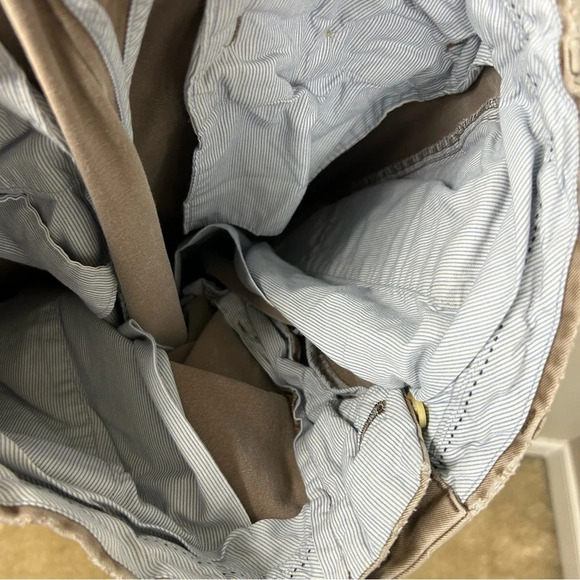 Peter Millar Sz 32 men's Khaki pants with back pockets - Picture 3 of 13